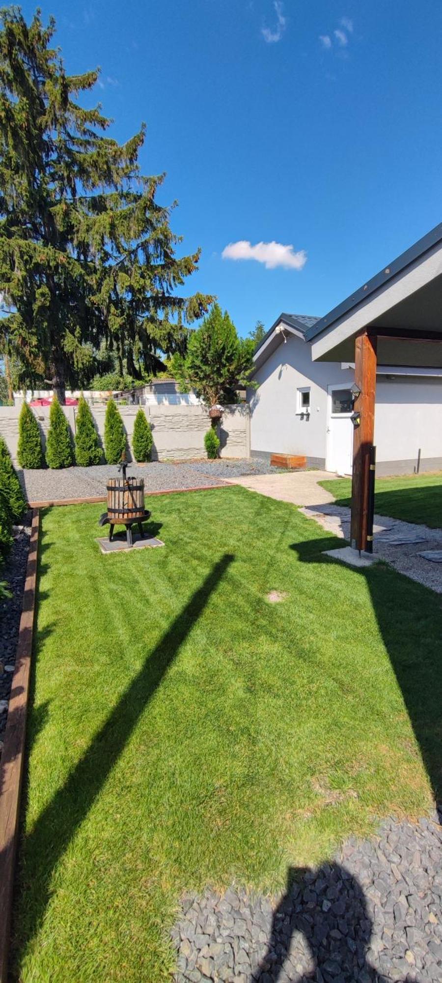 Vikendovy Dom Hlboka Villa Dunajska Streda Bagian luar foto