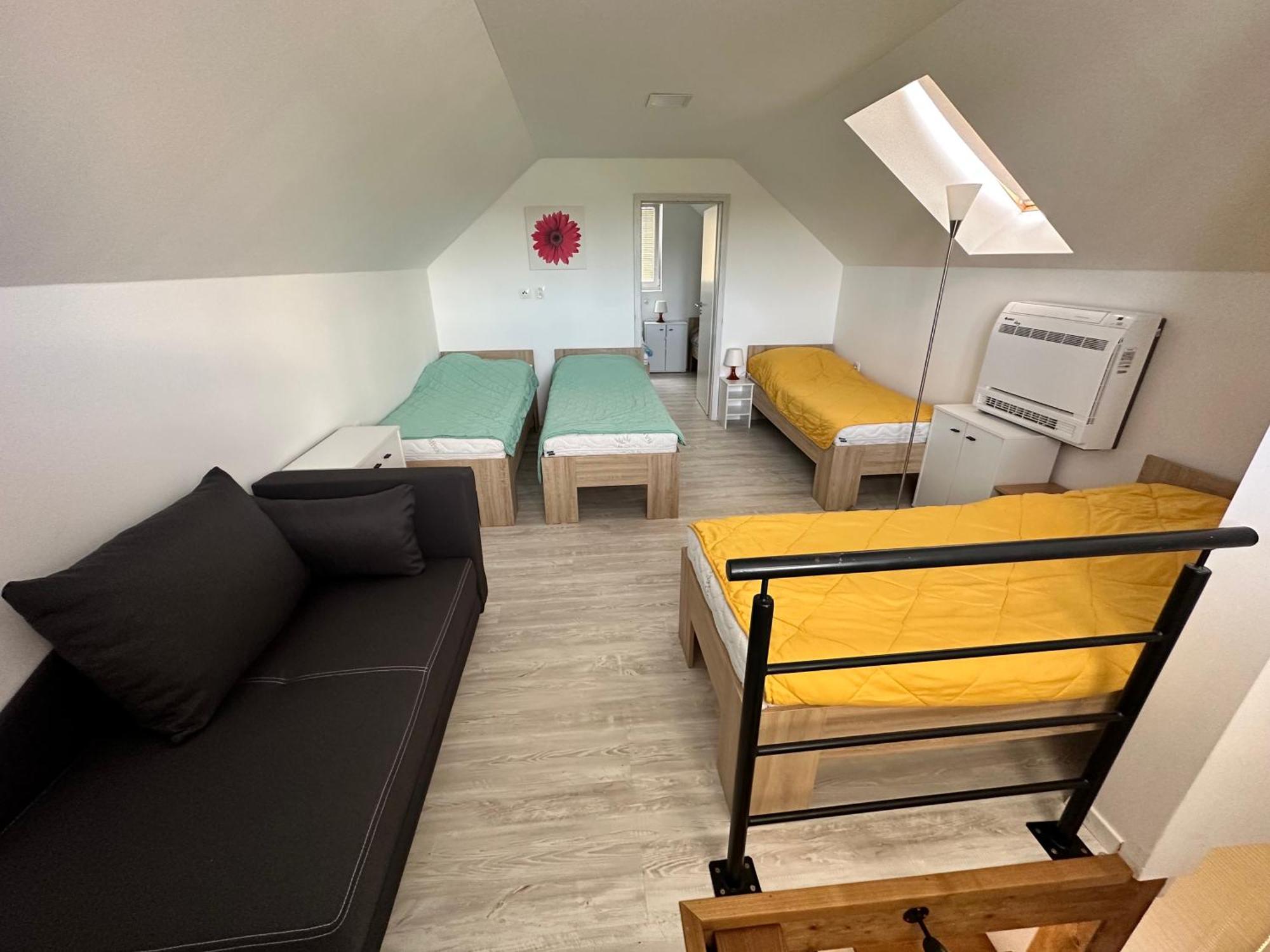 Vikendovy Dom Hlboka Villa Dunajska Streda Bagian luar foto
