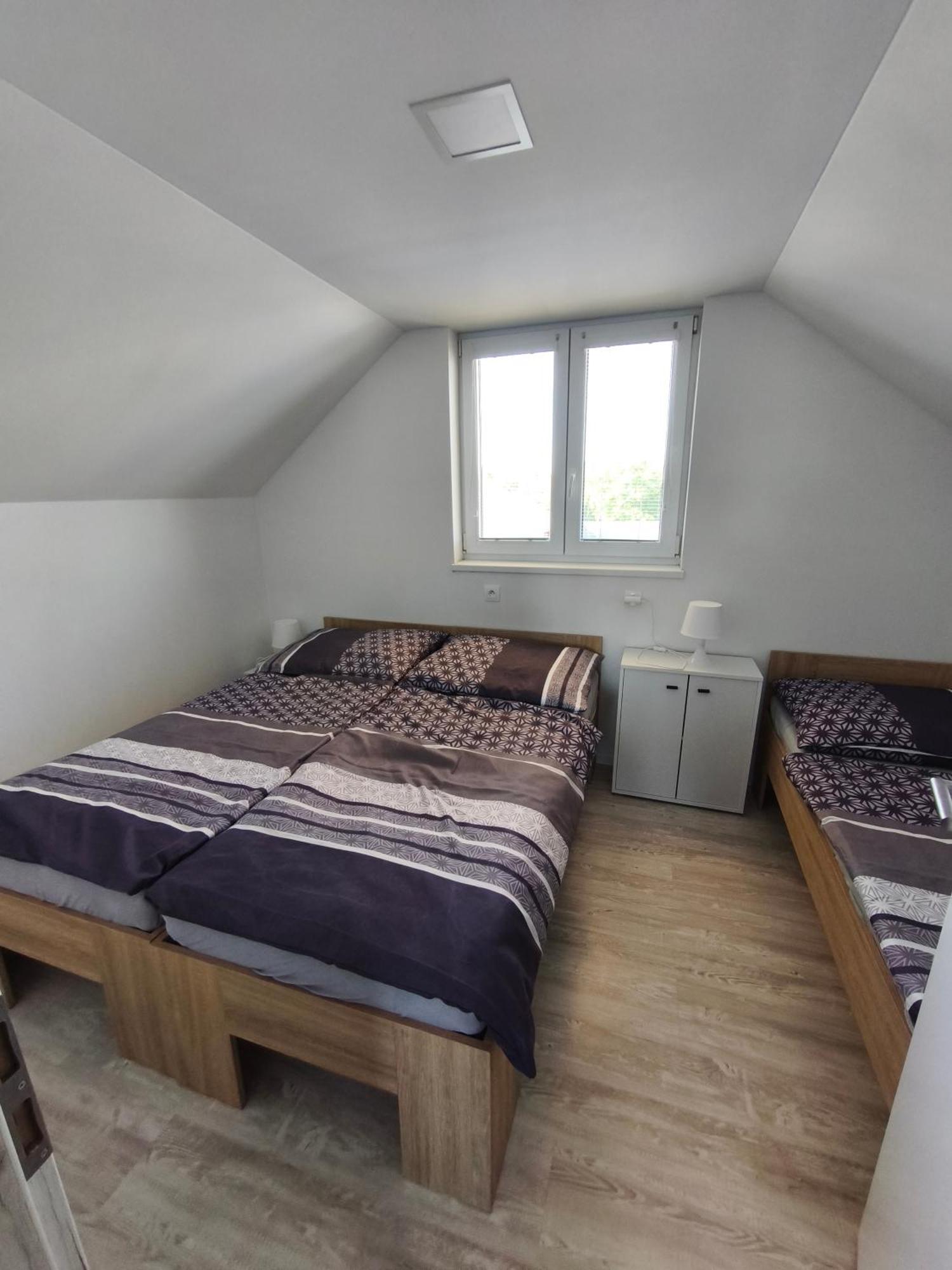Vikendovy Dom Hlboka Villa Dunajska Streda Bagian luar foto